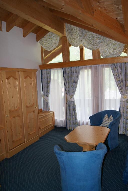 Waldpark Hotel Garni Samnaun Room photo